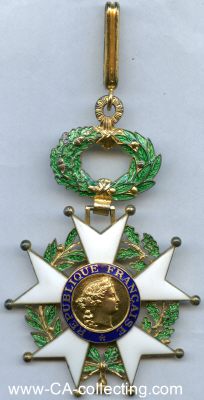 Photo 4 : ORDEN DER EHRENLEGION. Kreuz der Kommandeure 1951. Bronze...