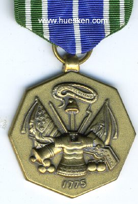 ARMY ACHIEVEMENT MEDAL. Bronze 38 mm am Band