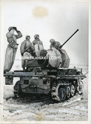 PK-PHOTO 18x13cm: Flakpanzer I mit Bedienung. Etwas...