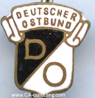 DEUTSCHER OSTBUND. Mitgliedsabzeichen um 1925. Bronze...