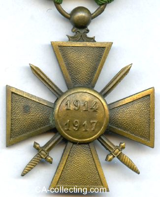 Photo 2 : KRIEGSKREUZ 1914-1917 (Croix de Guerre 1914-1917). Bronze...