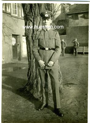 PORTRÄTPHOTO 11x8cm: Soldat in Reichswehr-Uniform.