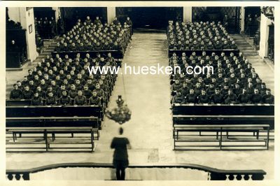 PHOTO 10x14cm: Soldaten in der Kirche beim Gottesdienst.