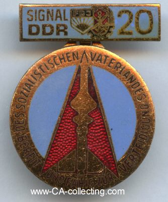MEDAILLE 'SIGNAL DDR 20' 1969. Buntmetall emailliert....