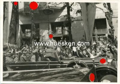 ADOLF HITLER - PHOTO 10x15cm: Hitler, im Wagen stehend,...