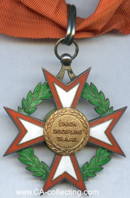 Foto 3 : NATIONALORDEN DER REPUBLIK. Kommandeurkreuz. Silber...