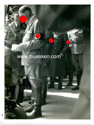 ADOLF HITLER - SCHNAPPSCHUSS-PHOTO 12x9cm: Hitler mit...