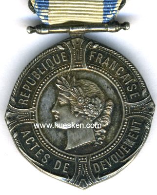SAUVETEURS DE L´OISE. Silberne Medaille. 2....