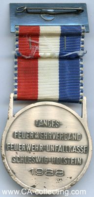 Foto 2 : WEWELSFLETH. Medaille 1988 des Landes-Feuerwehrverband...