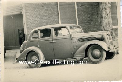 PHOTO 9x12cm: PKW aus den 1940er-Jahren.