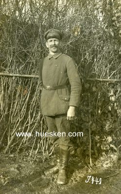 PHOTO 19x9cm: Feldgrauer Soldat.
