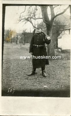PHOTO Preußischer Jäger mit Gewehr über....