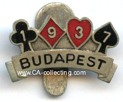EMAILLIERTES ABZEICHEN 'BUDAPEST 1937'. 13x22mm,...