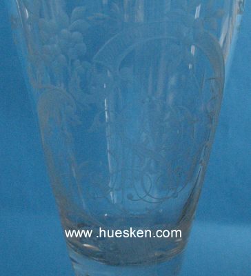 Foto 2 : GROSSER GLASPOKAL UM 1880 Farbloses Glas,...