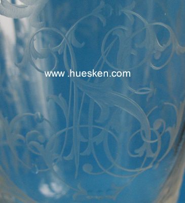 Foto 3 : GROSSER GLASPOKAL UM 1880 Farbloses Glas,...