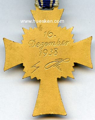 Photo 3 : EHRENKREUZ DER DEUTSCHEN MUTTER IN GOLD 1938 am Band...