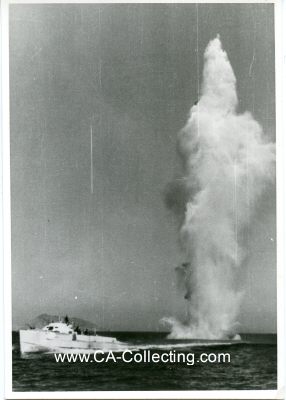 PHOTO 10x7cm: Wasserbombenexplosion.