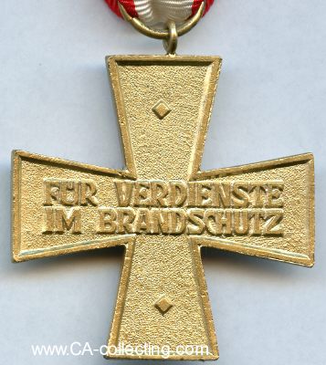 Photo 2 : SCHLESWIG-HOLSTEIN. Brandschutz-Ehrenzeichen Gold 2. Form...