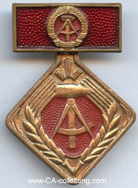 MEDAL FOR ACTIVIST OF SOCIALISTIC WORK.