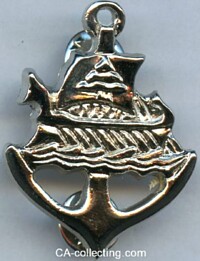 SILVER CLASS NAVY PERFORMANCE BADGE.