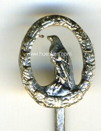 LW-FLYER BADGE OF REMEMBRANCE