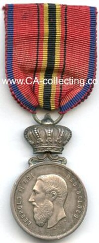 Orden Belgien Militärverdienstkreuz Miniatur 16mm golden mit Krone 1Stück w159 