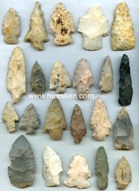 FINE OLD COLLECTION OF 50 INDIAN STONE ARROWHEADS
